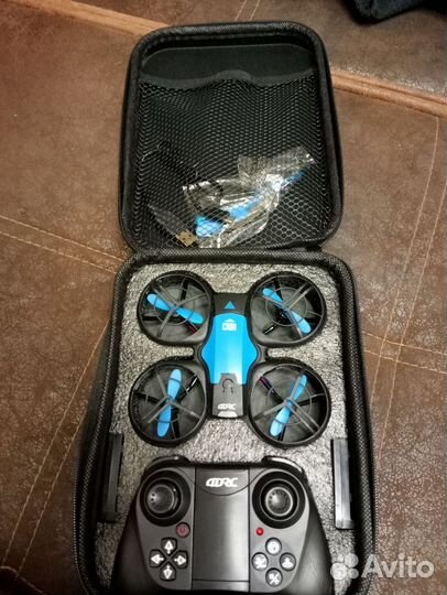 Обменяю квадрокоптер