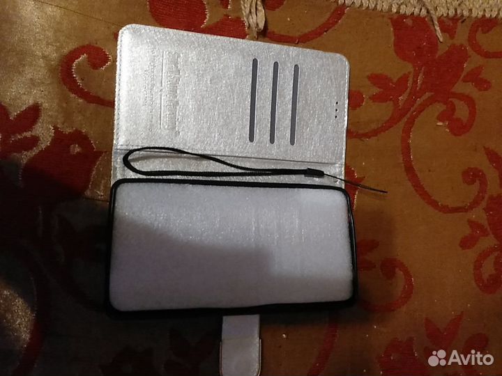 Чехлы для телефона