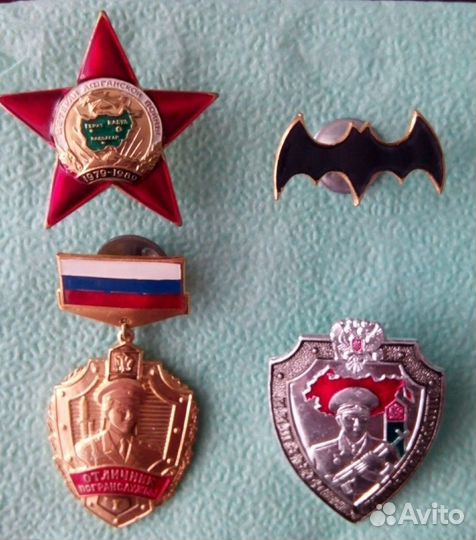 Военные знаки; Кокарды