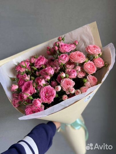 Нежный Букет Кустовых Роз. Гарантия Качества