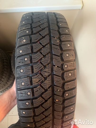 Viatti Brina Nordico V-522 205/60 R16