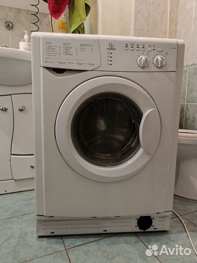 Стиральная машина indesit wisl82 на запчасти