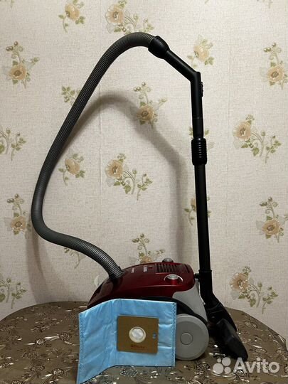 Пылесос мешковый Samsung 1800W