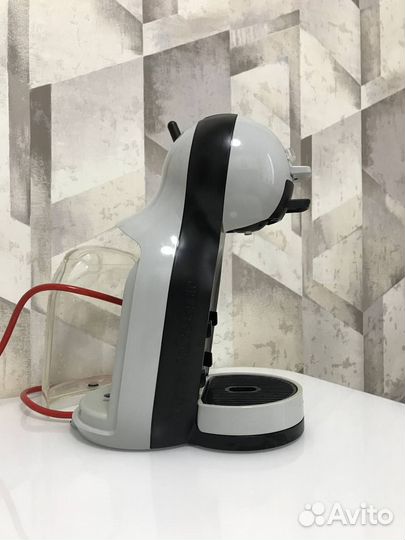 Капсульная кофемашина dolce gusto