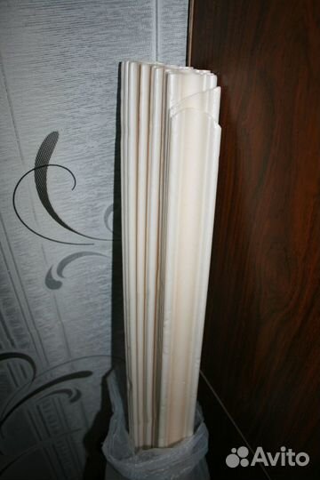 Плинтуса потолочные