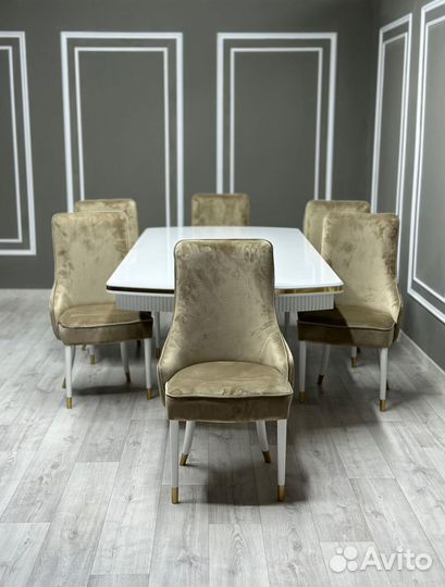 Стол в наличии