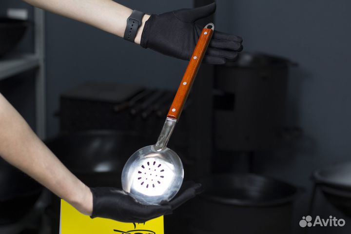 Половник с деревянной ручкой 40 см (Новый)