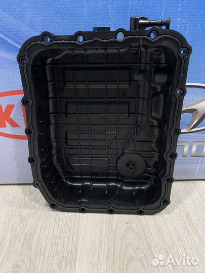 Крышка пятой передачи поддон коробки передач Hyund