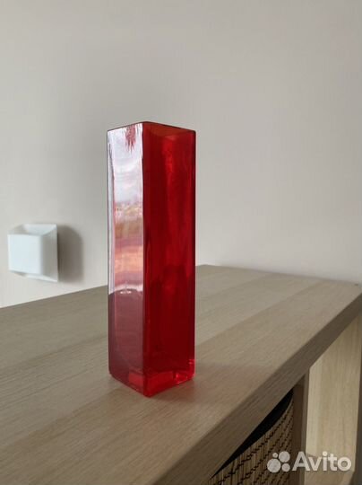 Красная ваза IKEA