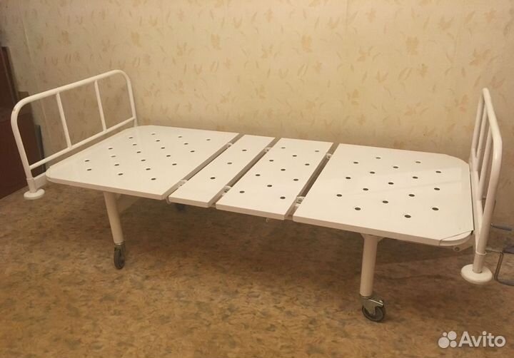 Кровать многофункциональная для удобства лежачим