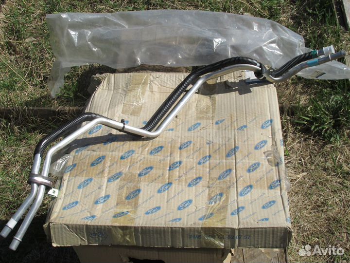 Ford Трубка дополнительного отопителя новая