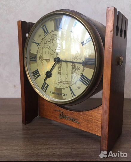 Часы настольные «Весна» нч-58 СССР