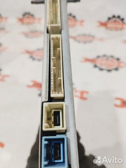 Блок управления парктроником Lexus Ls600Hl UVF46L