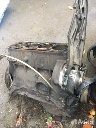 Блок двигателя VW гольф 3 ABU 1.6