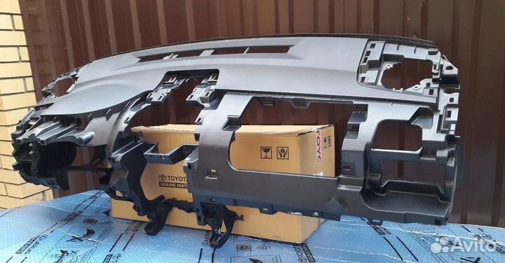 Торпедо Toyota Camry 50- 55 2011-2017