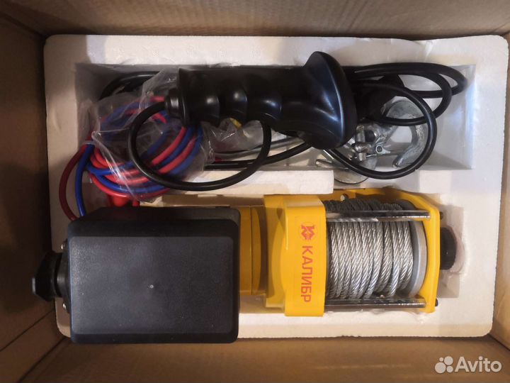 Лебедка автомобильная 12v