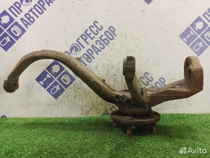 Поворотный кулак передний левый Mazda 6 Gg седан