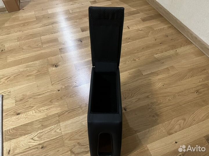 Подлокотник ваз granta