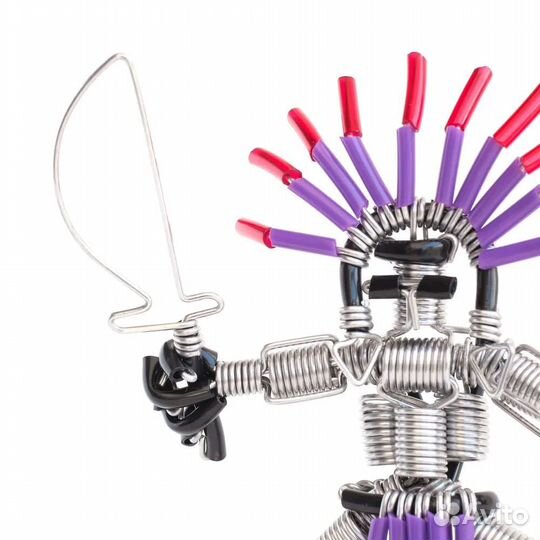 Сувенирная игрушка Индеец (фиолетово-красный)