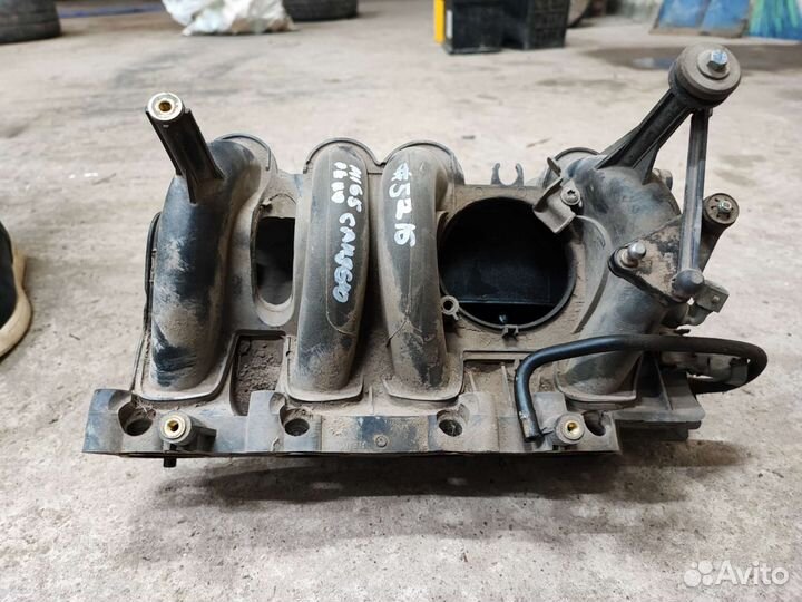 Коллектор впускной Renault Sandero