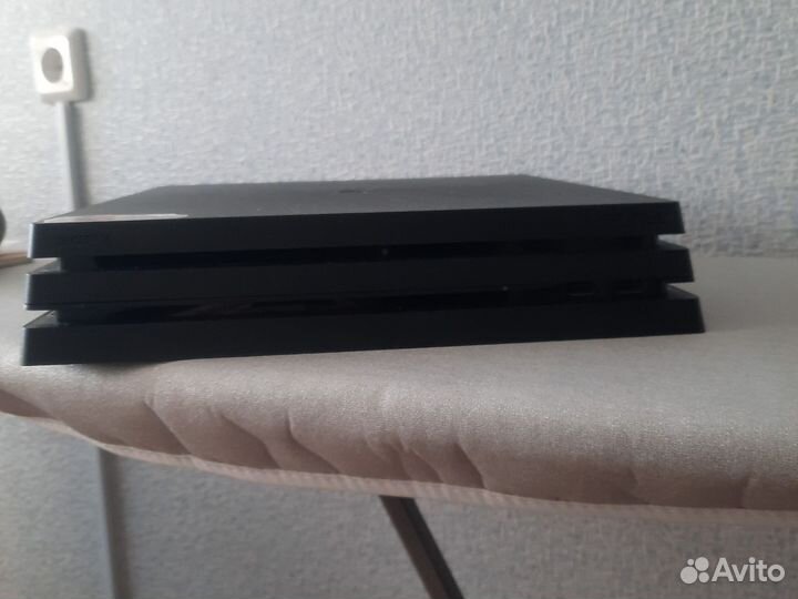 Sony playstation 4 PS4 pro 1tb