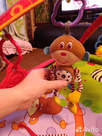 Развивающий коврик tiny love разноцветное сафари