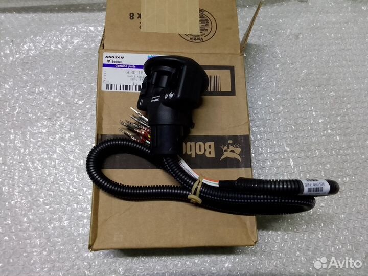 Ручка рычага управления правая bobcat 6680418