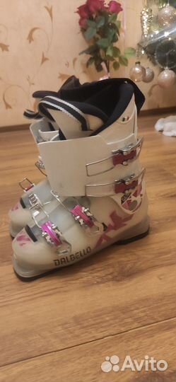 Горнолыжные ботинки женские