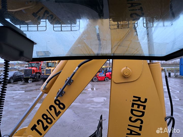 Экскаватор-погрузчик Redstar T28/28, 2023