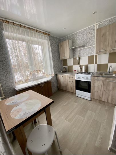 2-к. квартира, 42 м², 3/5 эт.