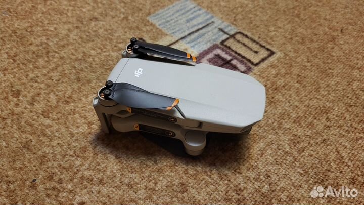 Квадрокоптер DJI Mini SE