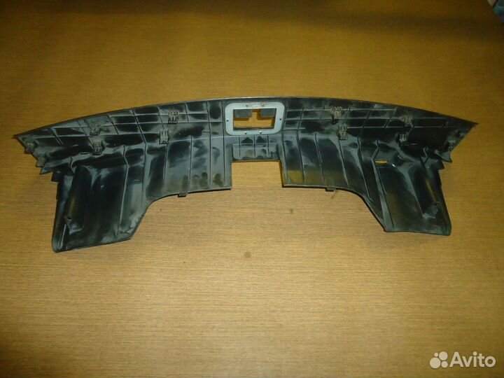 Накладка замка багажника SsangYong Actyon 1