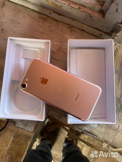 iPhone 7, 32 ГБ