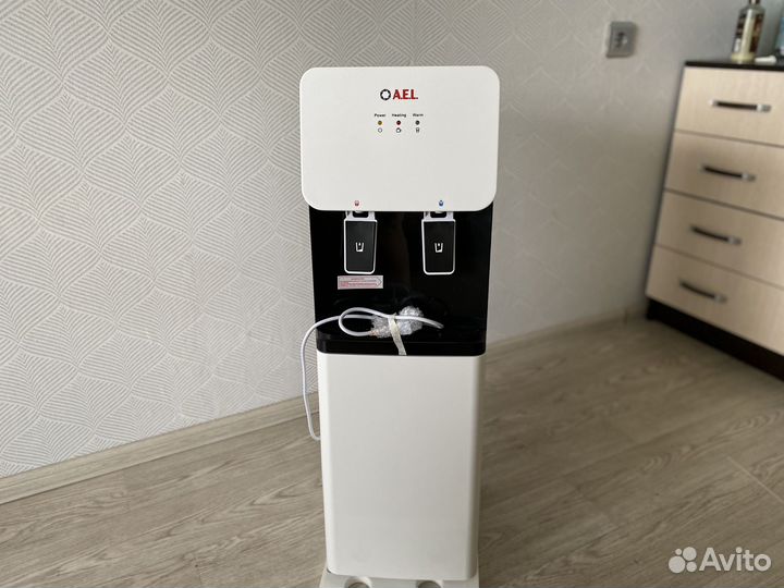 Куллер для воды новый в упаковке