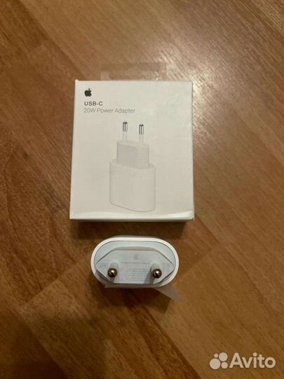 Оригинальный адаптер для быстрой зарядки iPhone20W