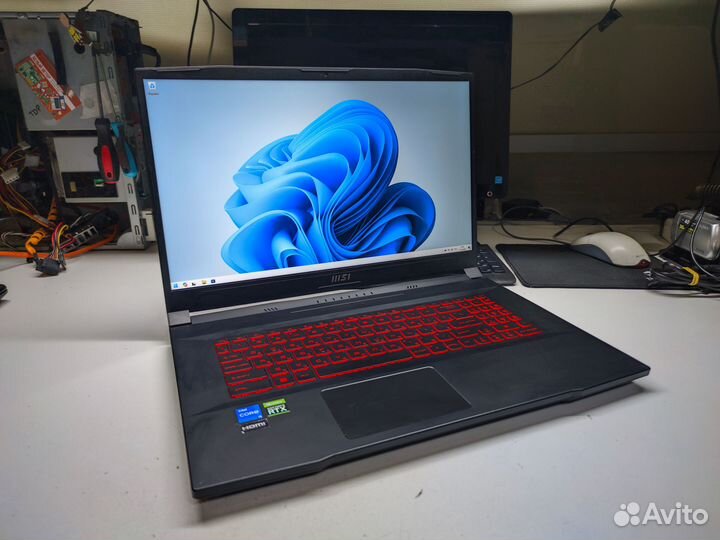 Игровой ноутбук MSI 17.3 (i5-12500h/RTX3050/16 Gb)