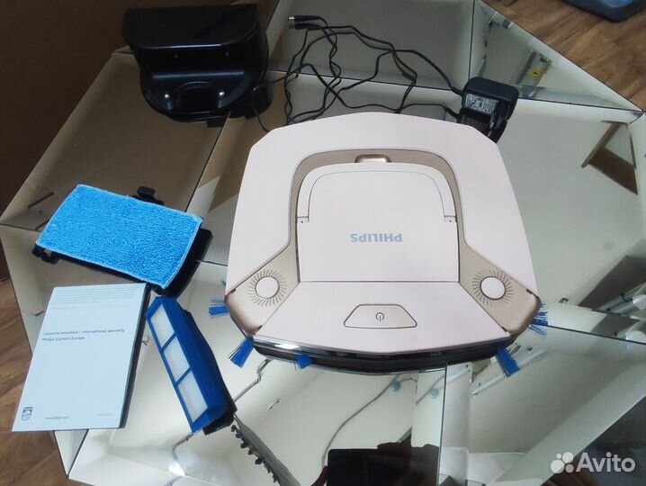 Робот пылесос philips