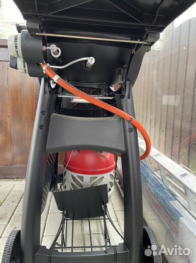 Гриль Weber q3200