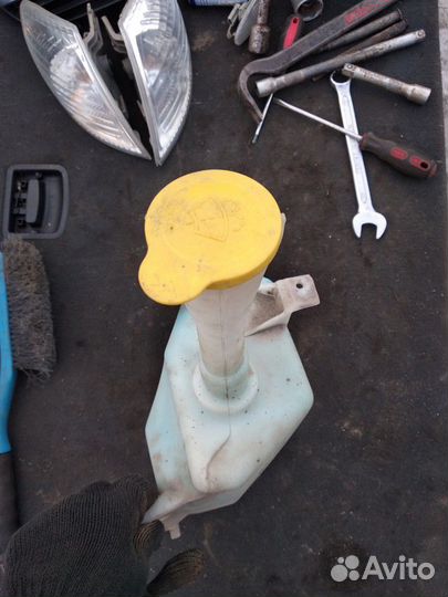 Бачок омывателя ниссан альмера n16 хетчбек