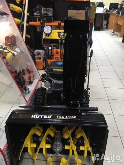 Снегоуборщик Huter SGC 4800E