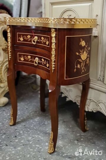 Тумбочка овальная Mariner