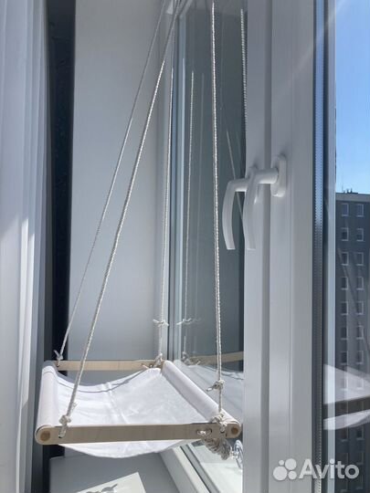 Гамак для кота на окно