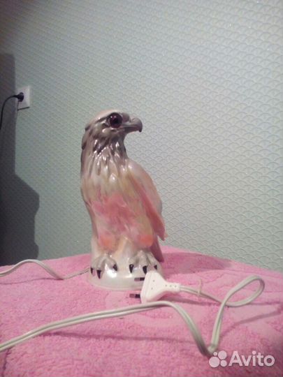 Фарфоровая статуэтка