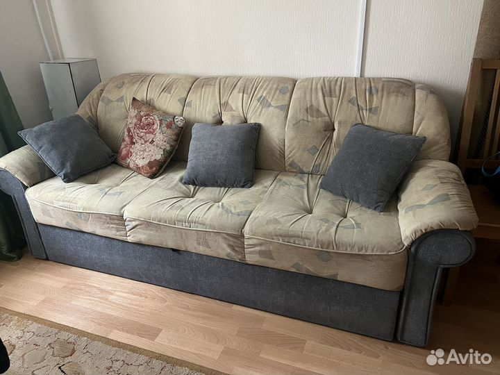 Диван с креслами