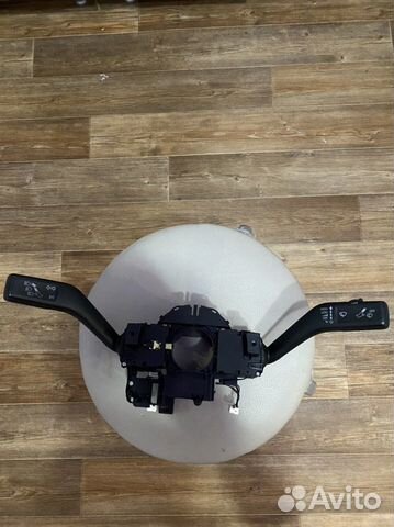 Подрулевой переключатель