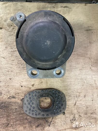 Опора подушка двигателя Mazda CX 7