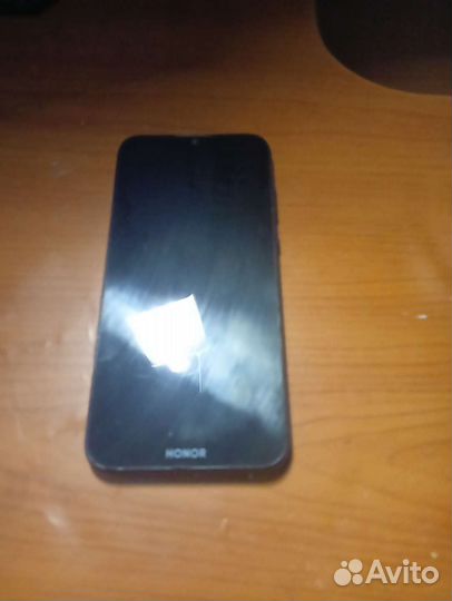 Телефон honor 8s