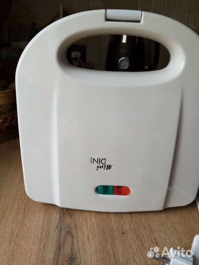 Сендвичница/гриль