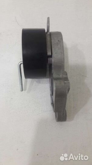 Натяжной ролик грм