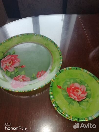 Посуда для сервировки стола